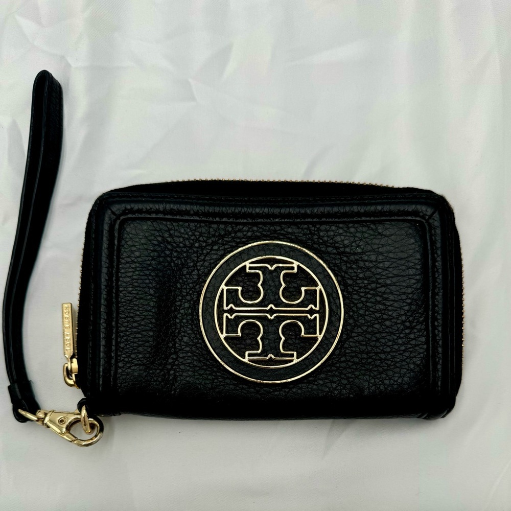 Tory Burch Black and Gold Wristlet